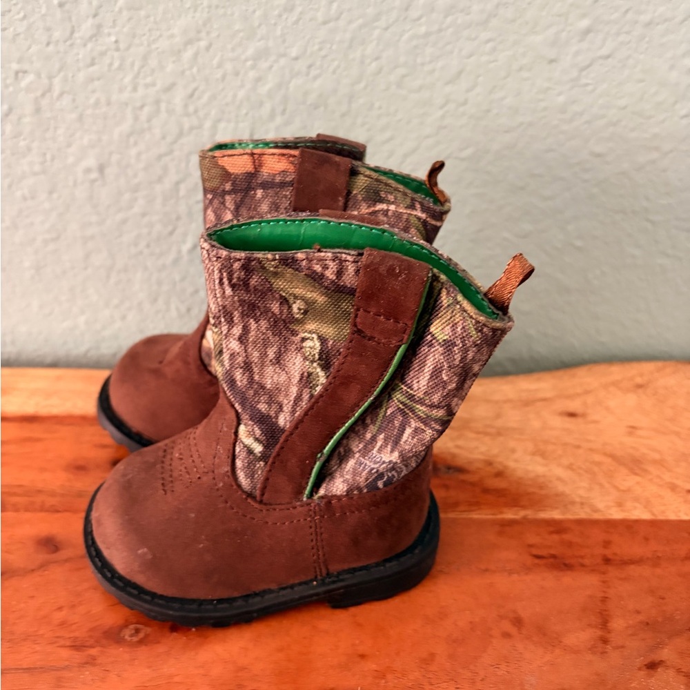 Kids Brown Camouflage Boots